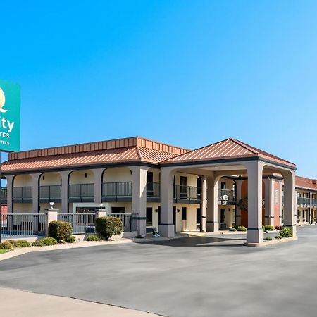 Quality Inn & Suites Dumas Buitenkant foto