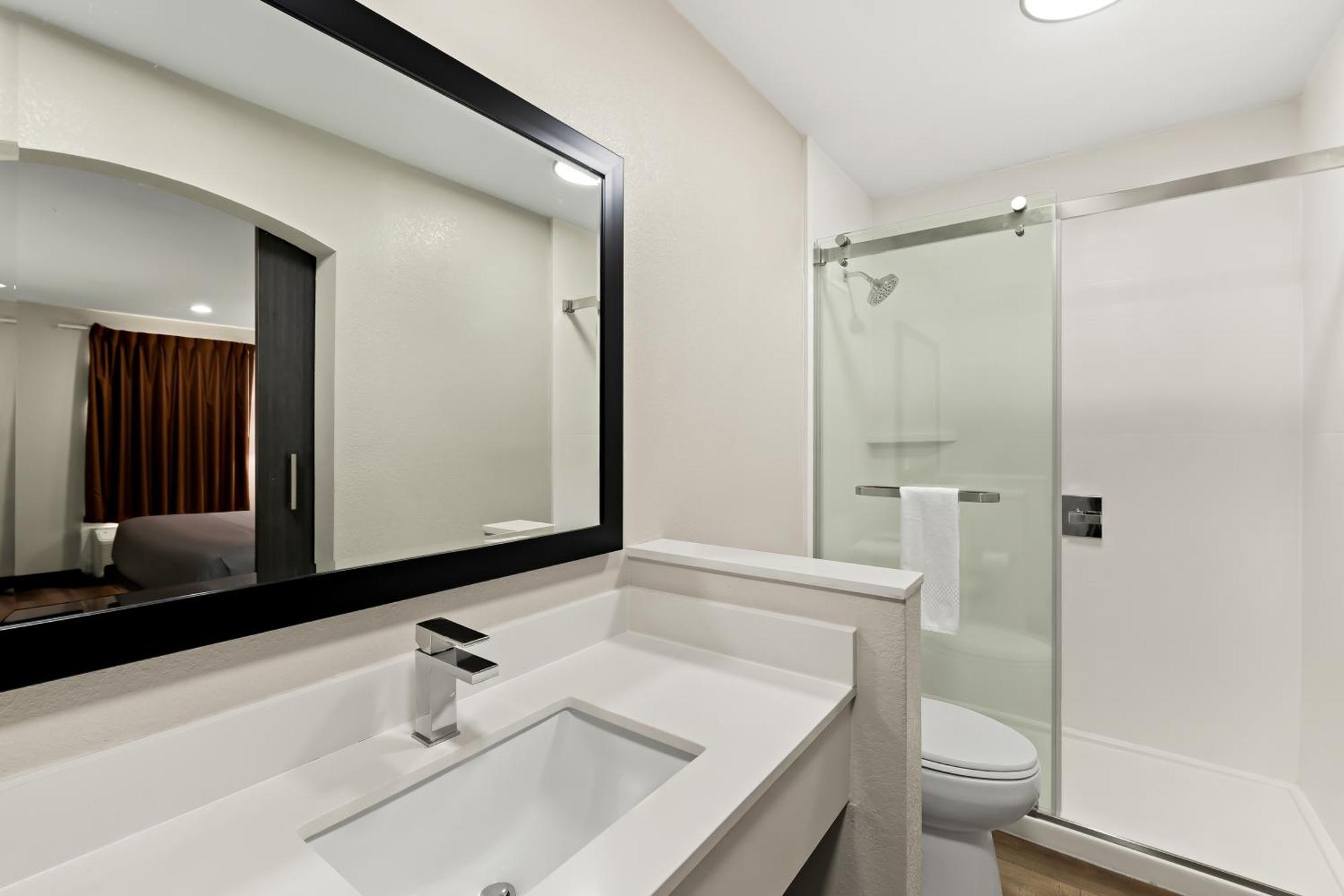 Quality Inn & Suites Dumas Buitenkant foto