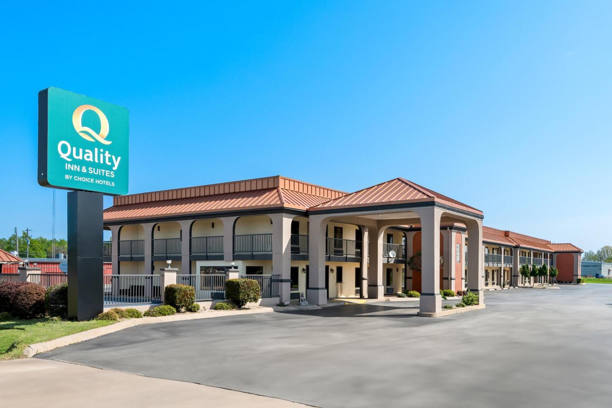 Quality Inn & Suites Dumas Buitenkant foto